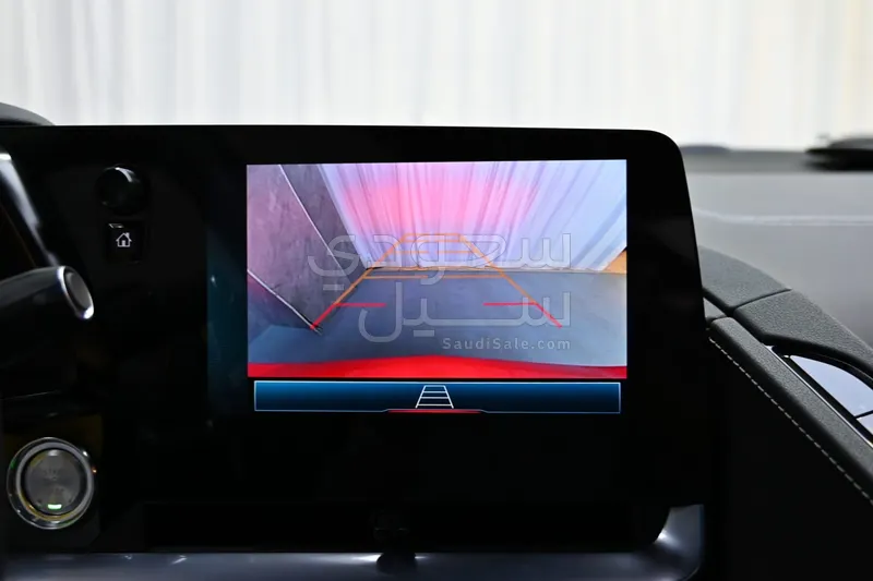 2024 شفروليه كورفيت سي 8