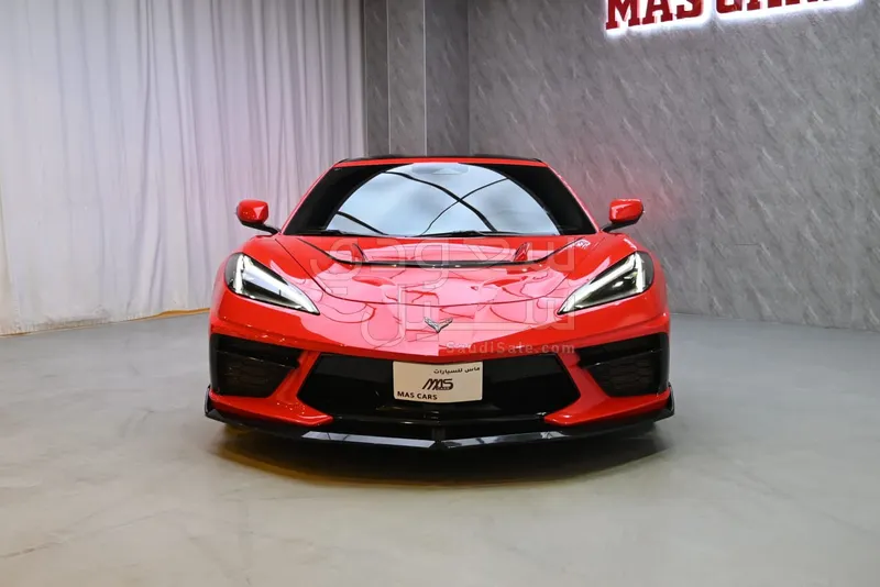 2024 شفروليه كورفيت سي 8