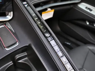 2024 شفروليه كورفيت سي 8