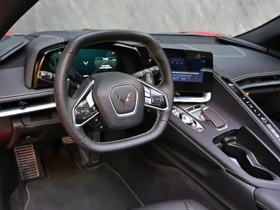 2024 شفروليه كورفيت سي 8