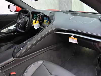 2024 شفروليه كورفيت سي 8