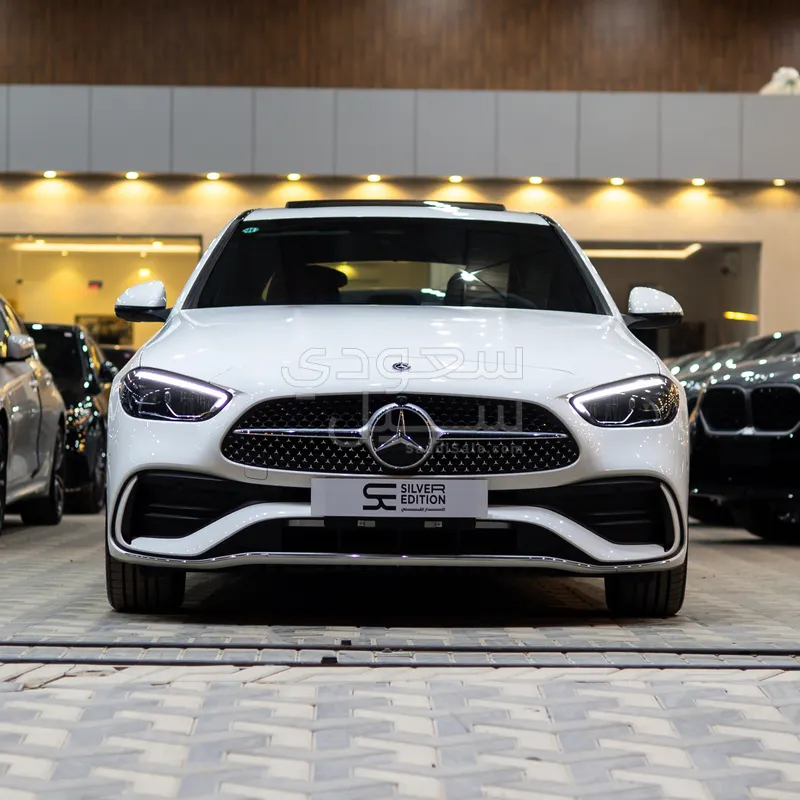 2025 مرسيدس - بنز سي 200