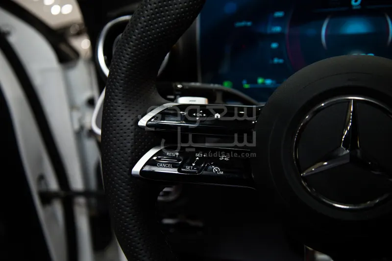 2025 مرسيدس - بنز سي 200