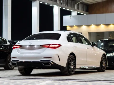 2025 مرسيدس - بنز سي 200