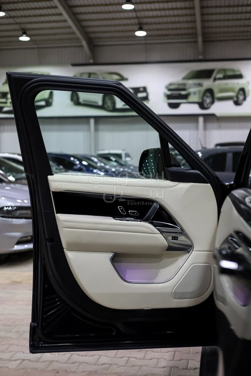 2023 لاند روفر رينج روفر اوتوبيوغرافي