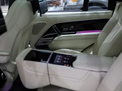 2023 لاند روفر رينج روفر اوتوبيوغرافي