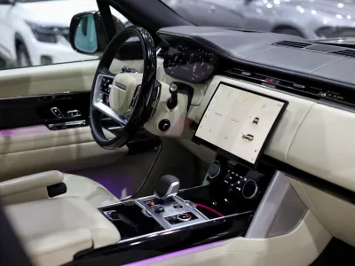 2023 لاند روفر رينج روفر اوتوبيوغرافي