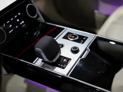 2023 لاند روفر رينج روفر اوتوبيوغرافي