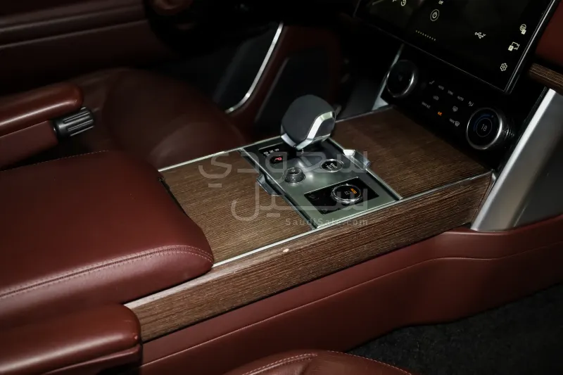 2023 لاند روفر رينج روفر اتش اس اي