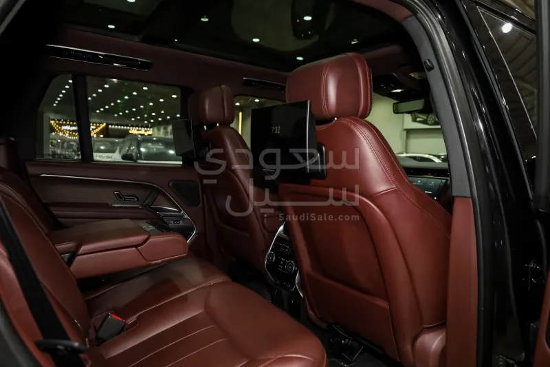 2023 لاند روفر رينج روفر اتش اس اي