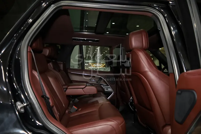 2023 لاند روفر رينج روفر اتش اس اي