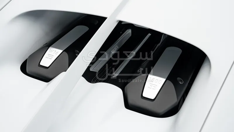 2021 بوغاتي شيرون