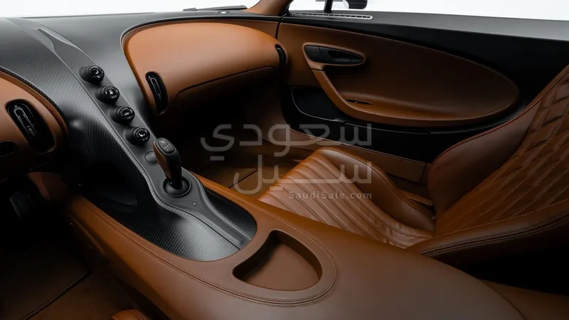 2021 بوغاتي شيرون