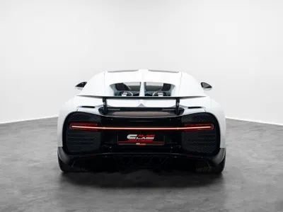 2021 بوغاتي شيرون