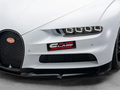 2021 بوغاتي شيرون