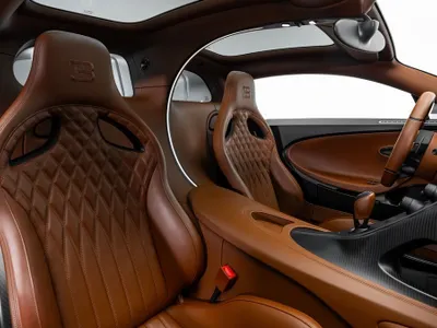 2021 بوغاتي شيرون