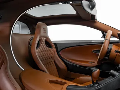 2021 بوغاتي شيرون