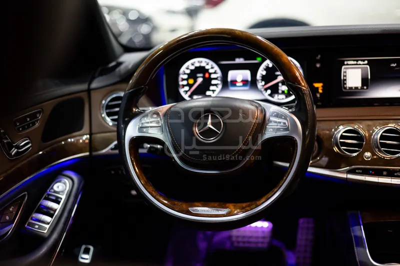 2015 مرسيدس - بنز إس 400