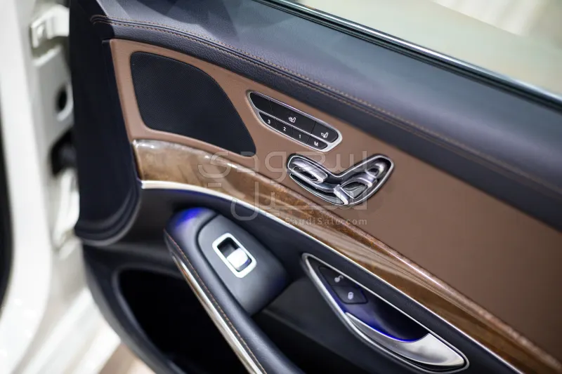 2015 مرسيدس - بنز إس 400