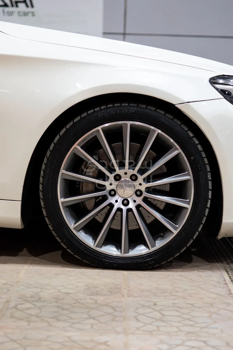 2015 مرسيدس - بنز إس 400