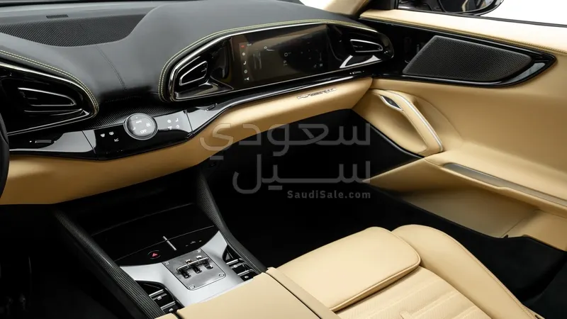 2025 فيراري بوروسانجوي