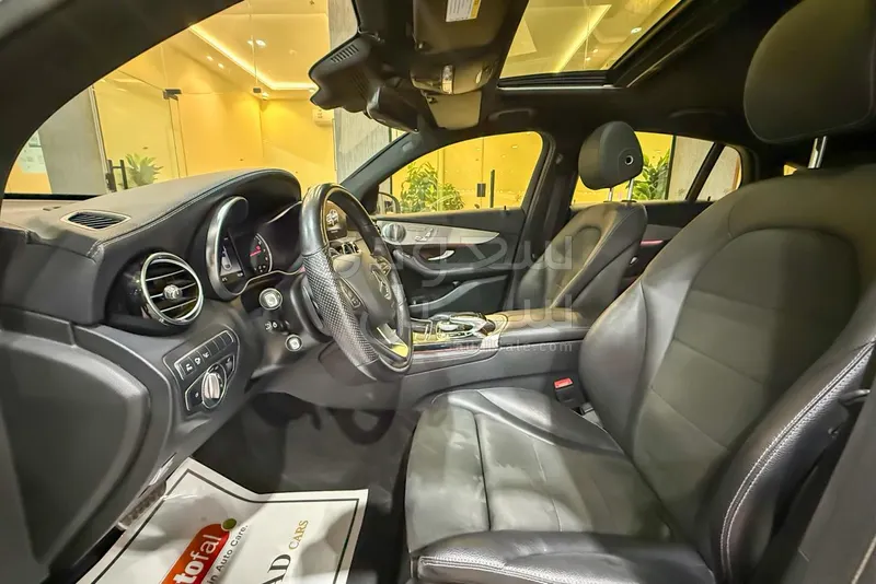 2019 مرسيدس - بنز جي إل سي 300