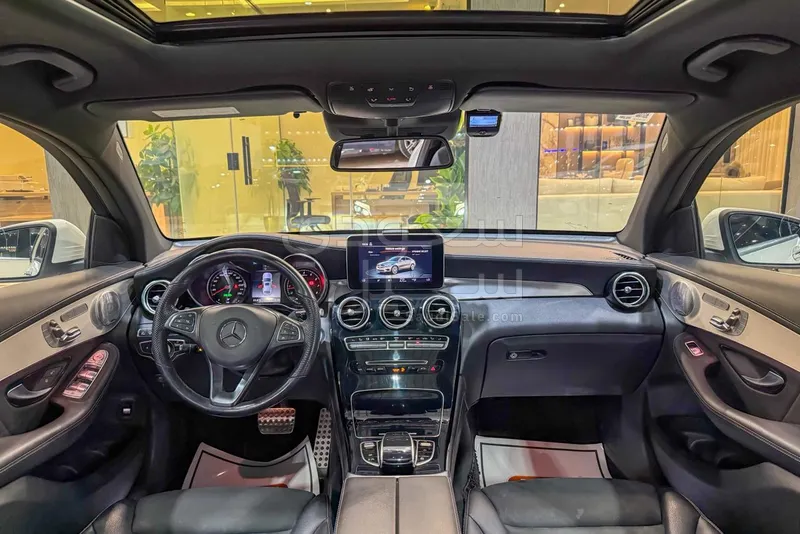 2019 مرسيدس - بنز جي إل سي 300