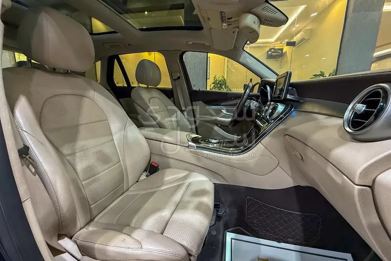 2016 مرسيدس - بنز جي إل سي 250