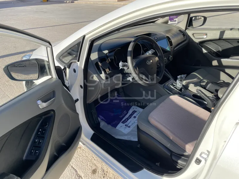 2015 كيا سيراتو