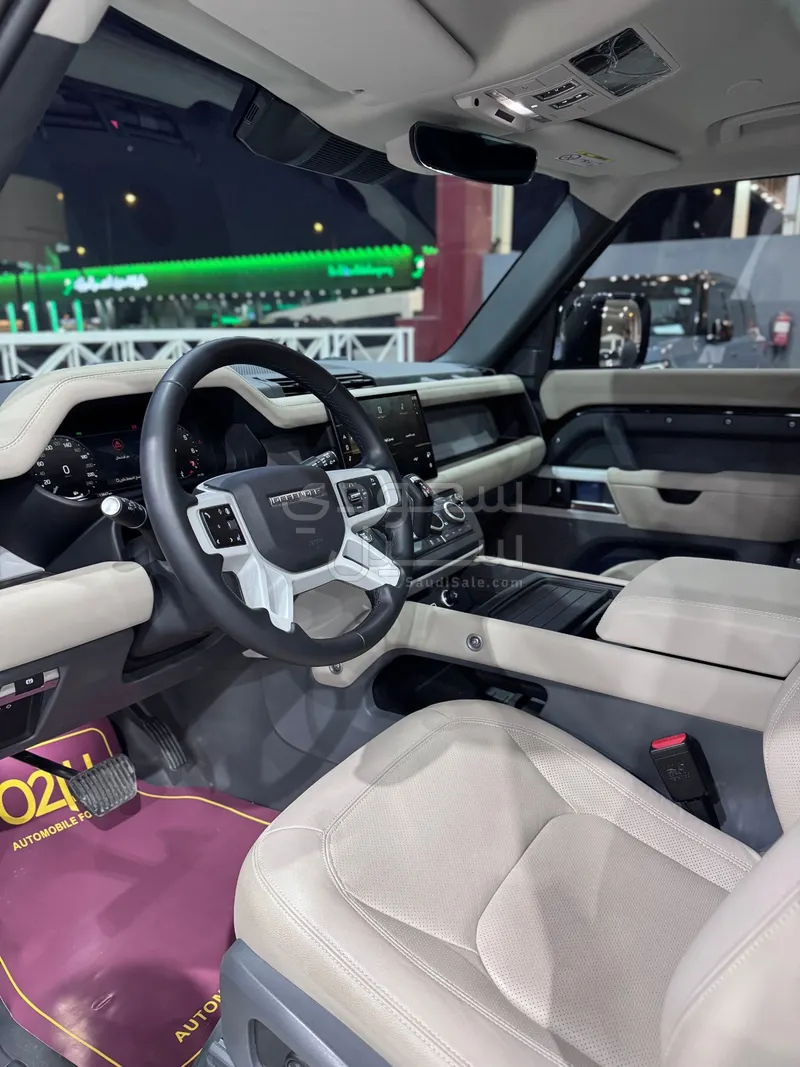 2024 لاند روفر ديفيندر اس اي