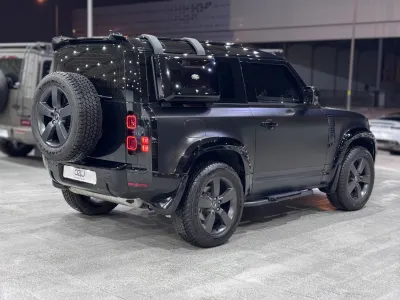 2024 لاند روفر ديفيندر اس اي