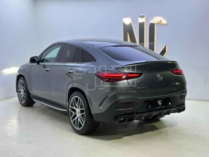 2025 مرسيدس - بنز جي إل إي 63إس أي إم جي