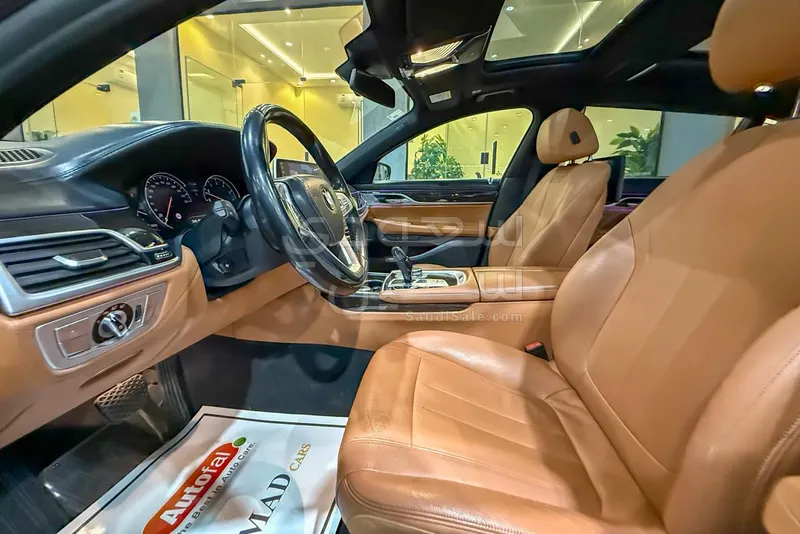 2019 بي ام دبليو الفئة السابعة 730 إل أي