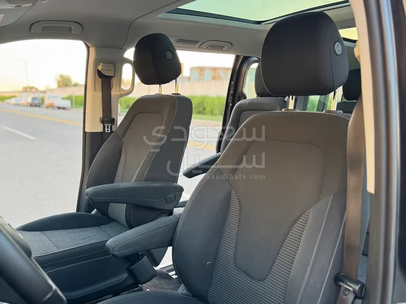 2022 مرسيدس - بنز فيانو