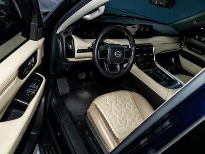 2025 نيسان باترول بلاتينيوم