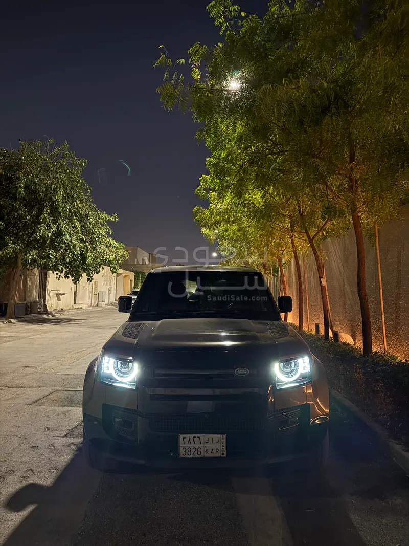 2020 لاند روفر ديفيندر اكس 110