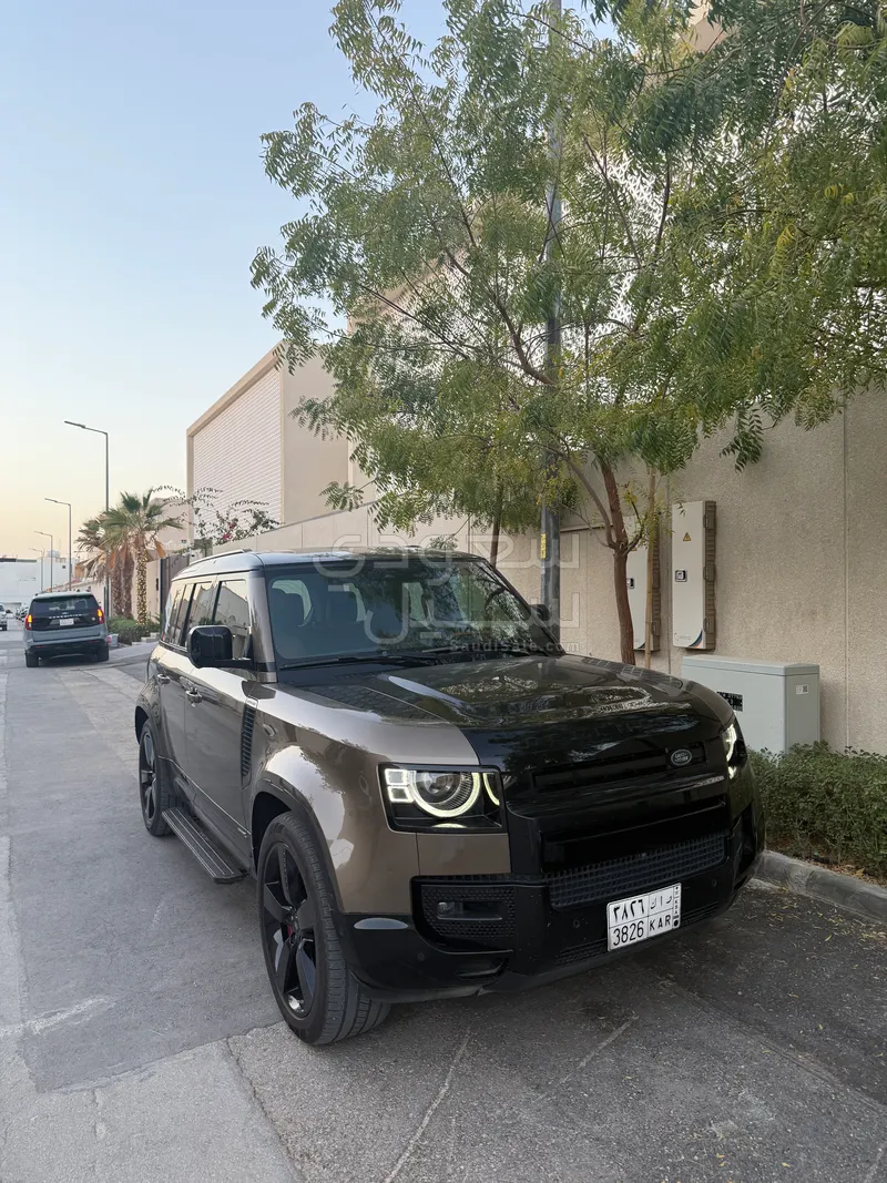 2020 لاند روفر ديفيندر اكس 110