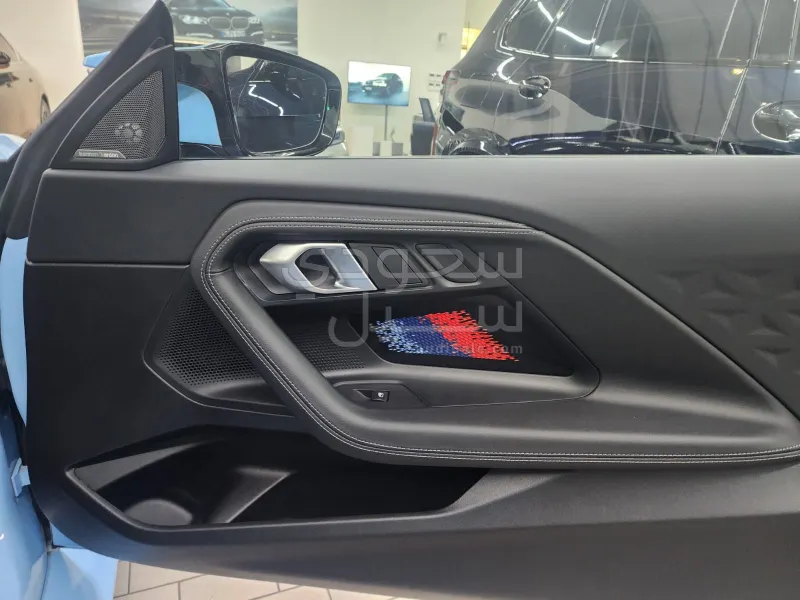 2025 بي ام دبليو الفئة ام إم 2