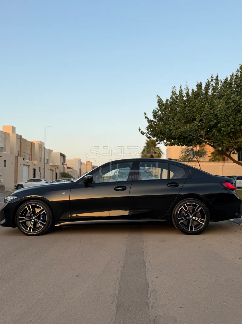 2024 بي ام دبليو الفئة الثالثة 320 أي