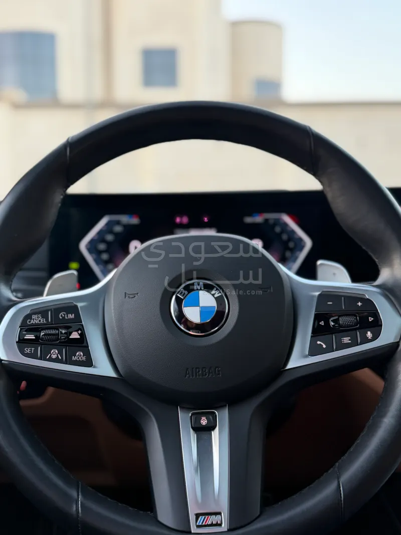 2024 بي ام دبليو الفئة الثالثة 320 أي