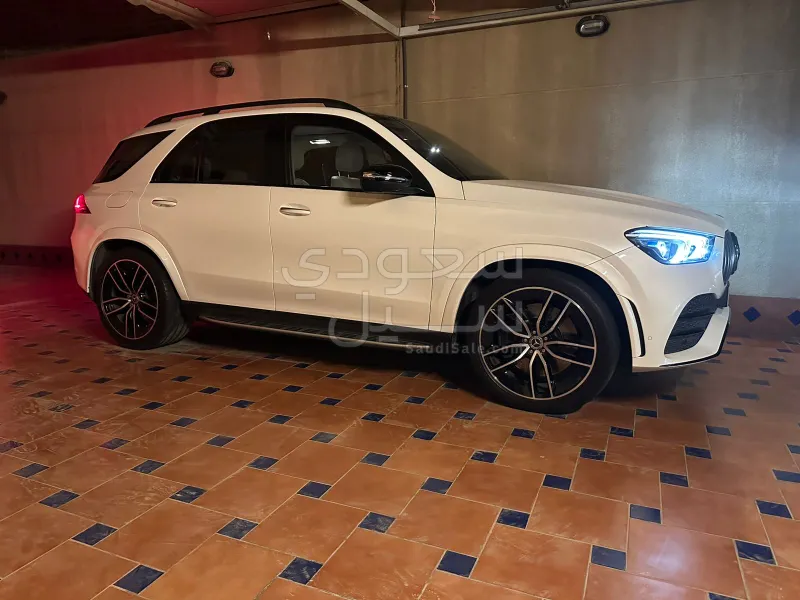 2019 مرسيدس - بنز جي إل إي 450 أي إم جي