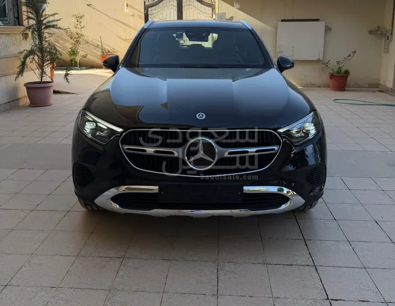 2025 مرسيدس - بنز جي إل سي 300