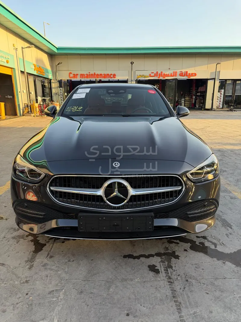 2025 مرسيدس - بنز سي 200