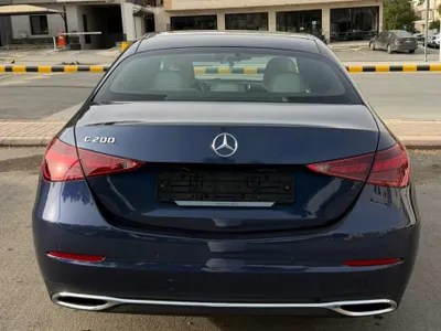 2025 مرسيدس - بنز سي 200