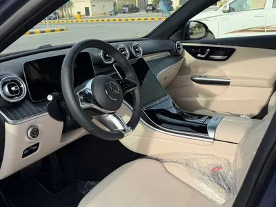 2025 مرسيدس - بنز سي 200