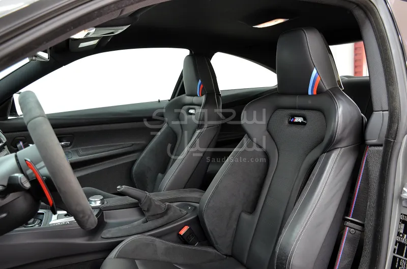 2019 بي ام دبليو الفئة ام ام 4 سي إس