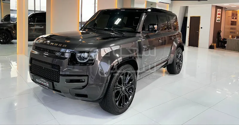 2025 لاند روفر ديفيندر اوكتا