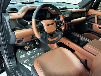 2025 لاند روفر ديفيندر اوكتا