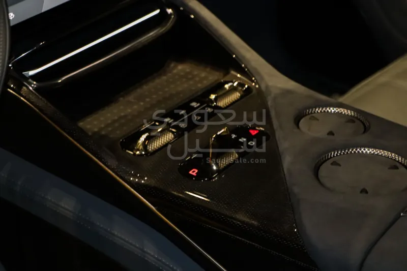 2024 لوتس اليترا ار