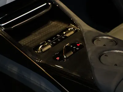 2024 لوتس اليترا ار